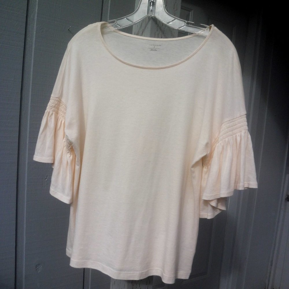 14th & Union flutter gathered Cool Sleeve Top
